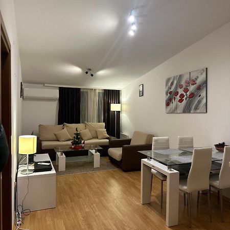 Aspen Luxury Apartamnet Razlog Ngoại thất bức ảnh